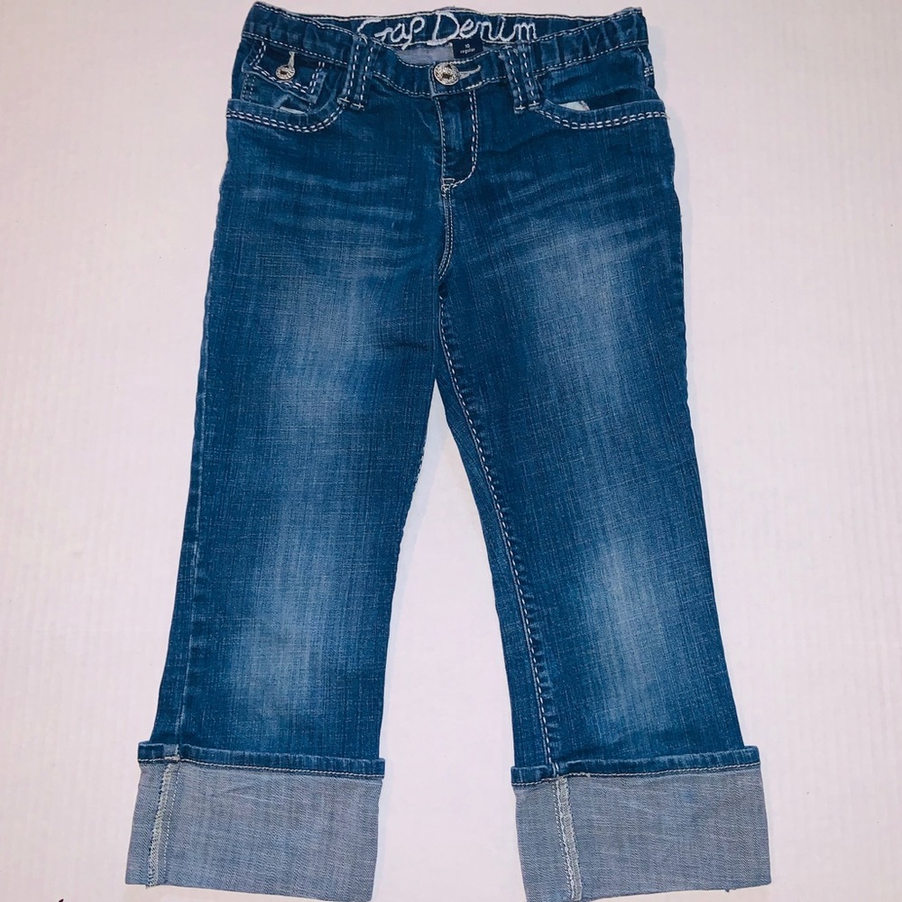 GAP capri denim cuff jeans.